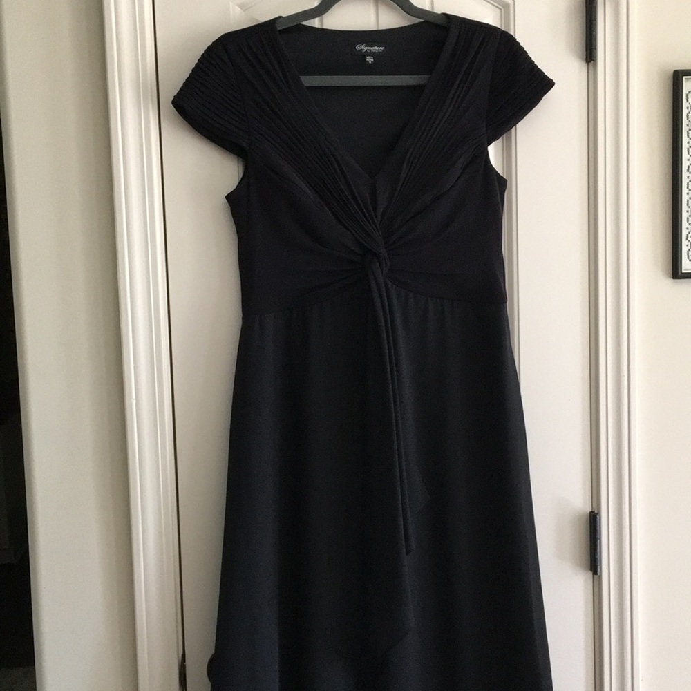 SANGRIA dress LBD gorgeous & flattering 12 Black on black.